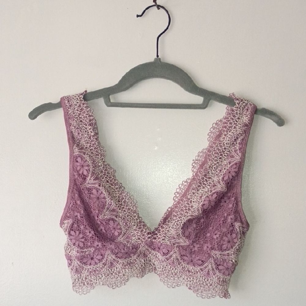 Victoria's Secret Lace Bandeau in Lavender and Cream